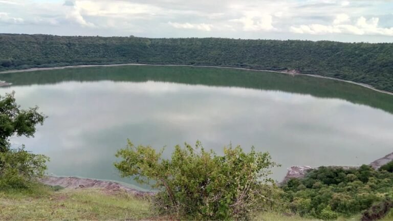 लोनार झील: यूनेस्को की विश्व धरोहर सूची में शामिल होने की तैयारी