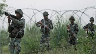Indian Army kills two pakistani soldiers in retaliatory ceasefire violation  । भारतीय सेना ने मुंहतोड़ जवाब देते हुए ढेर किए दो सैनिक - India TV Hindi
