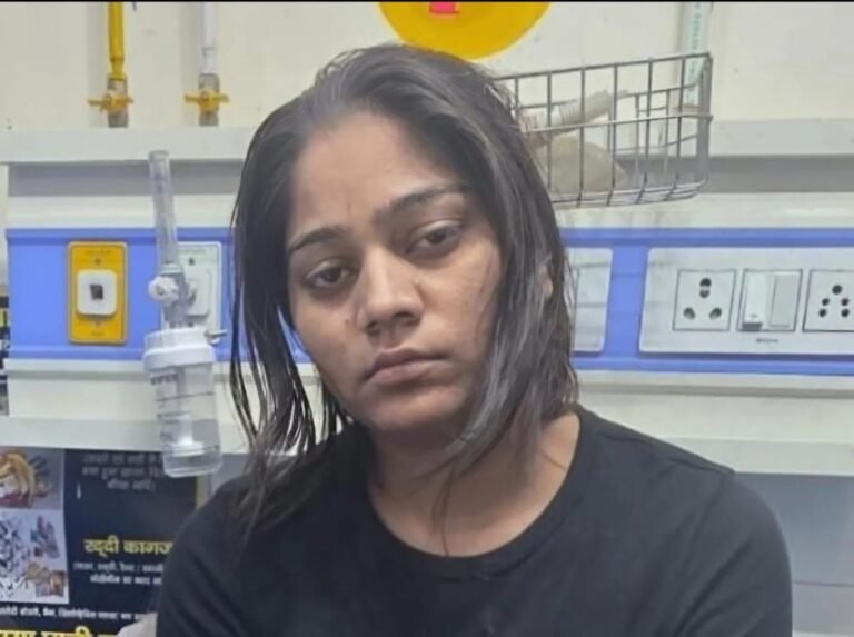 राजा रघुवंशी हत्याकांड : पति की हत्या के बाद इंदौर आई थी सोनम, प्रेमी राज ने कराई कमरे की व्यवस्था, फिर वाराणसी भिजवाया