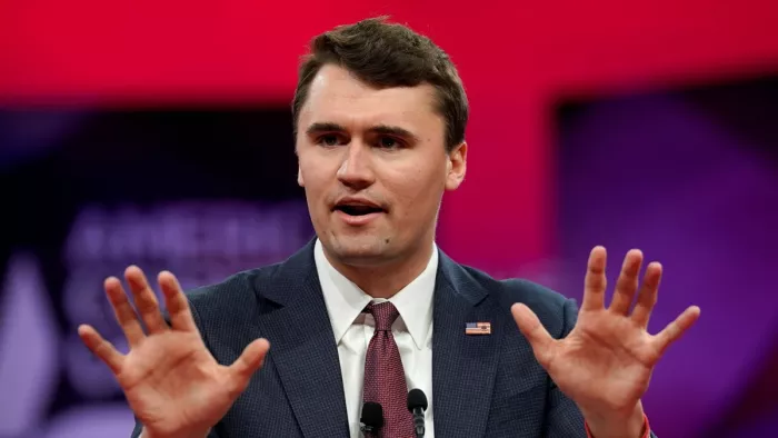 US News: ट्रंप के करीबी इंफ्लूएंसर चार्ली किर्क को मारी गोली, इलाज के दौरान  हुई मौत - Trump Ally Right Wing Activist Charlie Kirk Shot Dead At  University Event