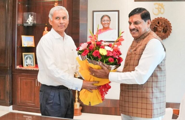 मध्यप्रदेश के सीएस उम्मीदवारों की वेटिंग नहीं हुई कन्फर्म, अनुराग जैन को मिला एक साल का एक्सटेंशन, सीएम यादव ने दी बधाई