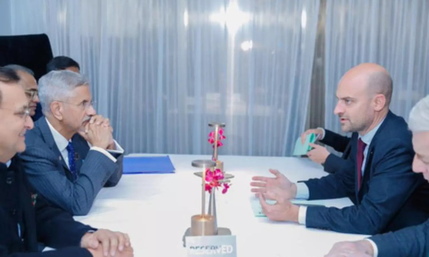 जी7 विदेश मंत्रियों की बैठक में एस जयशंकर ने फ्रांस, ब्राजील, यूके और  जर्मनी के समकक्षों से की मुलाकात | S Jaishankar meets counterparts from  France, Brazil, UK and ...