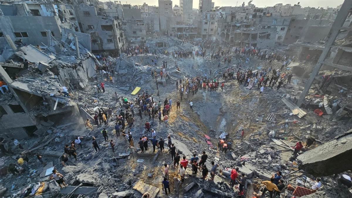 Israel-Hamas War: हमास आतंकियों पर कहर बनकर टूट रही इजरायली सेना, हमलों में  14 फलस्तीनियों की मौत - 14 Palestinians killed in Israeli attacks in Gaza  City