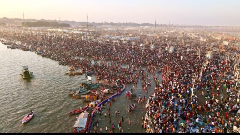 महाकुंभ में महाजाम पर सख्त हुए योगी, बड़े अफसरों को लगाई फटकार, कल माघ पूर्णिमा पर मेला क्षेत्र नो व्हीकल जोन