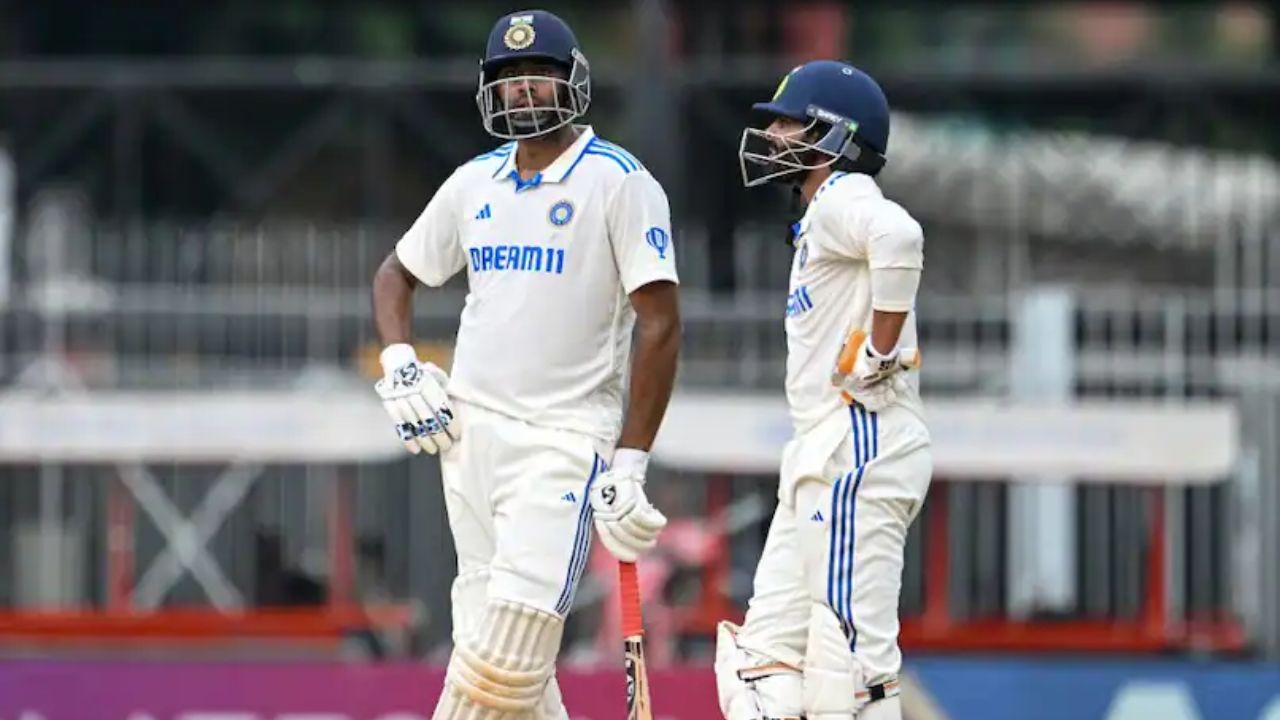 INDvsBAN: अश्विन-जाडेजा ने भारत की लड़खड़ाती पारी को संभाला, पहले दिन का  स्कोर 339-6