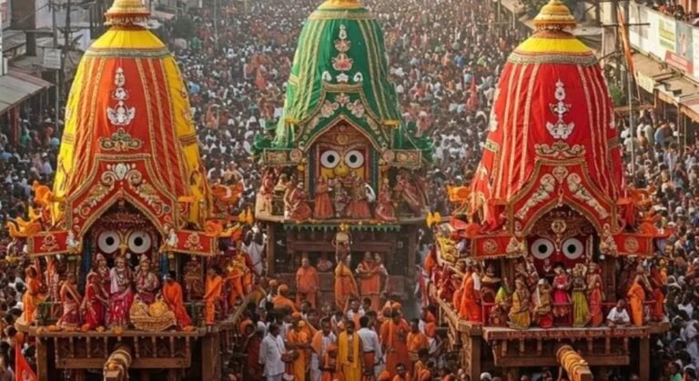 पुरी में भगवान जगन्नाथ की भव्य रथ यात्रा का शुभारंभ, भक्तों का उमड़ा सैलाब
