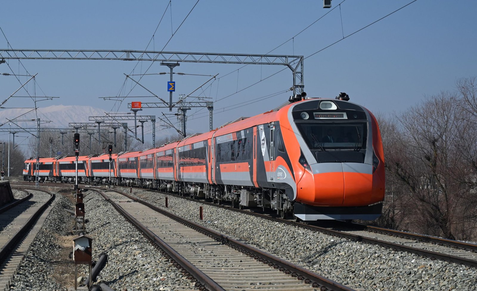 PM Modi Jammu and Kashmir visit postponed Katra to Srinagar Vande Bharat  Express postponed कटरा से श्रीनगर वंदे भारत ट्रेन के लिए करना होगा इंतजार,  पीएम मोदी का जम्मू-कश्मीर दौरा ...