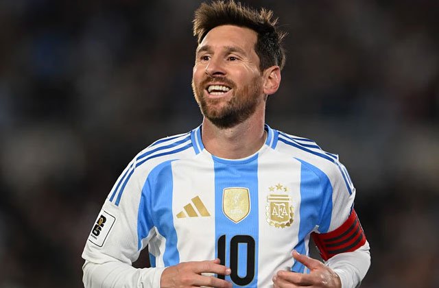 मेस्सी भारत दौरे में धूम मचाने के लिए तैयार, लेकिन 2011 की तरह नहीं दिखेगा  फुटबॉल जादू - messi ready to make a splash on india tour but football  match-mobile