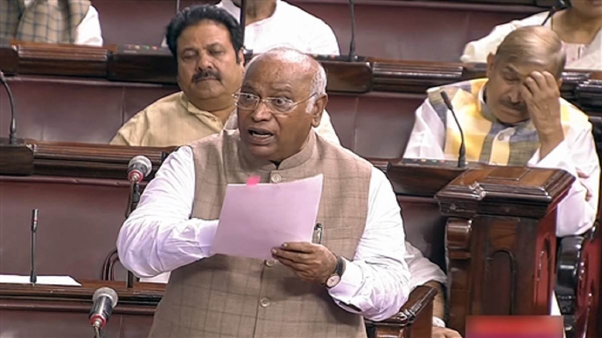 Manipur Violence: दो नियमों के बीच अटकी संसद में मणिपुर की चर्चा, आखिर क्या  है नियम 267 और 176 के बीच अंतर - Manipur Violence Discussion of Manipur in  Parliament stuck between