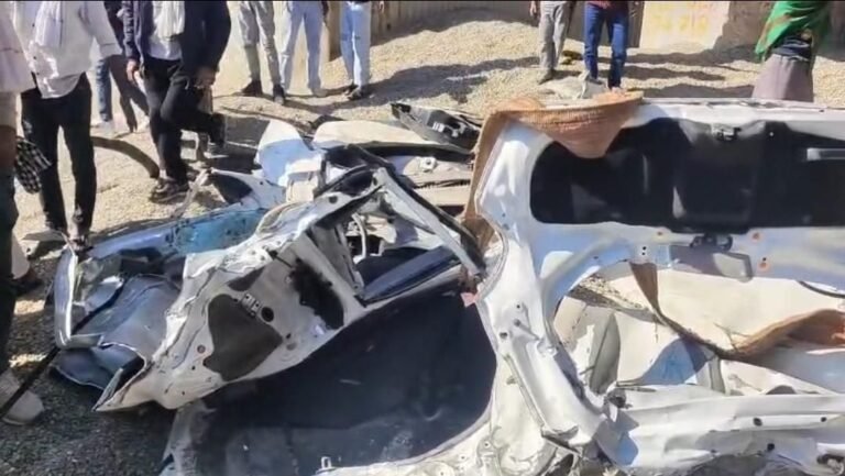 दिल्ली–देहरादून एक्सप्रेसवे पर भीषण हादसा: डंपर कार पर पलटा, एक ही परिवार के 7 लोगों की दर्दनाक मौत