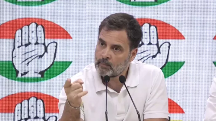 Rahul Gandhi: 'बैकफुट पर हैं PM', राहुल गांधी ने 10 प्वाइंट में गिना दी NDA सरकार की कमियां; मोदी पर भी कसा तंज - Rahul Gandhi said PM Modi is on backfoot