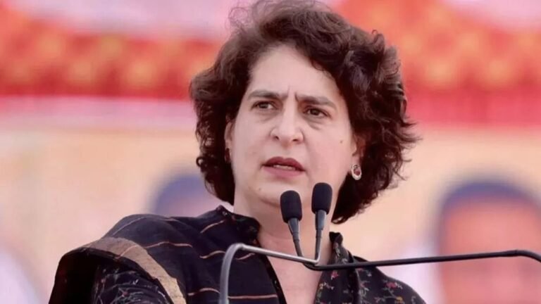 प्रियंका गांधी का आरोप: “देश में हो रही है वोट चोरी, चुनाव आयोग के अधिकारी जिम्मेदार”