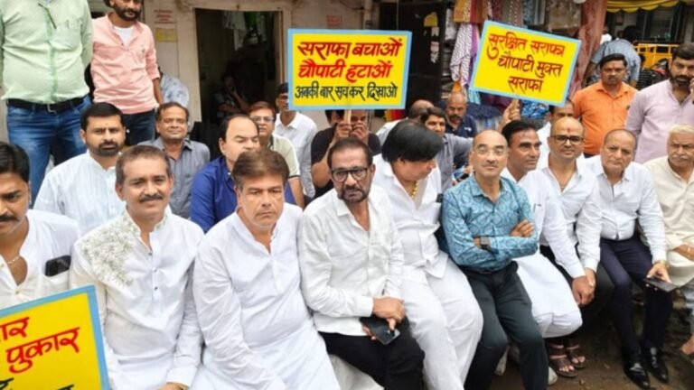 नगर निगम की समिति ने दिया था सराफा चौपाटी हटाने का सुझाव, व्यापारी और रहवासी लगातार कर रहे विरोध, फिर भी मनमानी पर उतरे महापौर
