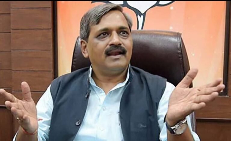 मध्यप्रदेश भाजपा के सह प्रभारी सतीश उपाध्याय पर यौन शोषण का आरोप, आप नेता सोमनाथ भारती ने डीजीपी को लिखी चिट्ठी, सबूत तलाशने भोपाल आए