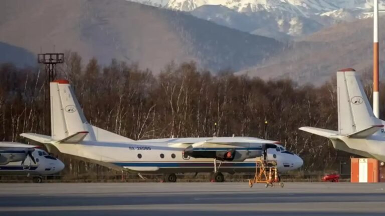 क्रीमिया में बड़ा विमान हादसा: रूसी सेना का एएन-26 क्रैश, 29 लोगों की मौत