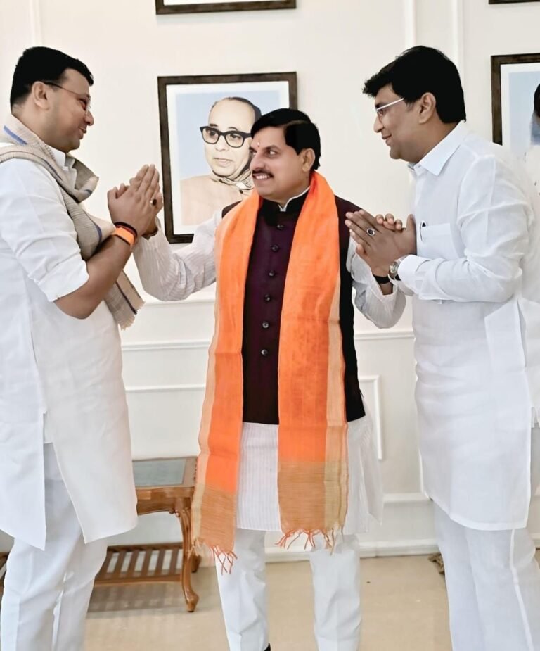 जरा इस फोटो को गौर से देखिए, आपको भी दिख जाएगा इंदौर भाजपा की नई ‘चौकड़ी’ का भविष्य