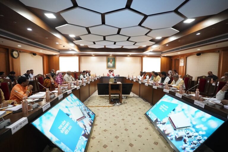 इंदौर की हुकुमचंद मिल की जमीन पर बनेगा शॉपिंग-रेसिडेंशियल काम्प्लेक्स, मोहन कैबिनेट ने दिखाई हरी झंडी