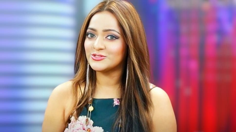 Shanta Paul: একাধিক আধার-ভোটার কার্ডসহ ধৃত বাংলাদেশি অভিনেত্রী-মডেল,  থাকছিলেন কলকাতায় - Shanta Paul Bangaldeshi Model Actress Arrested from  kolkata with fake aadhar card other documents ...