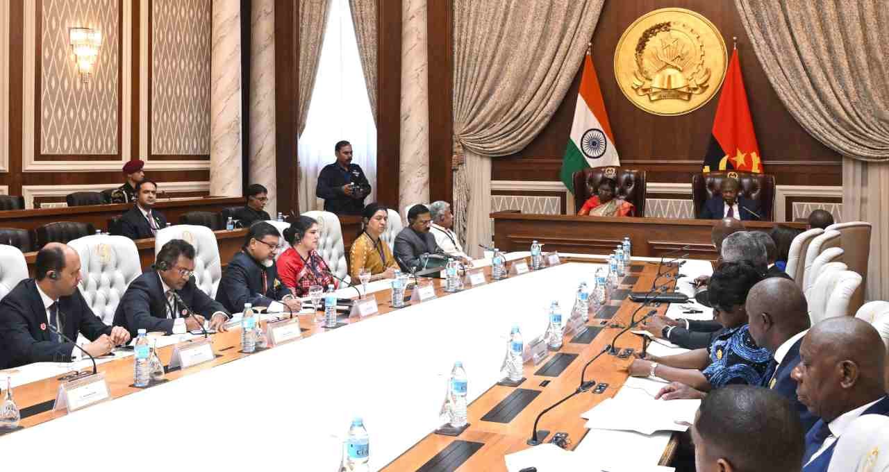 राष्ट्रपति द्रौपदी मुर्मू की अंगोला यात्रा: जोआओ लौरेंको संग | Subkuz