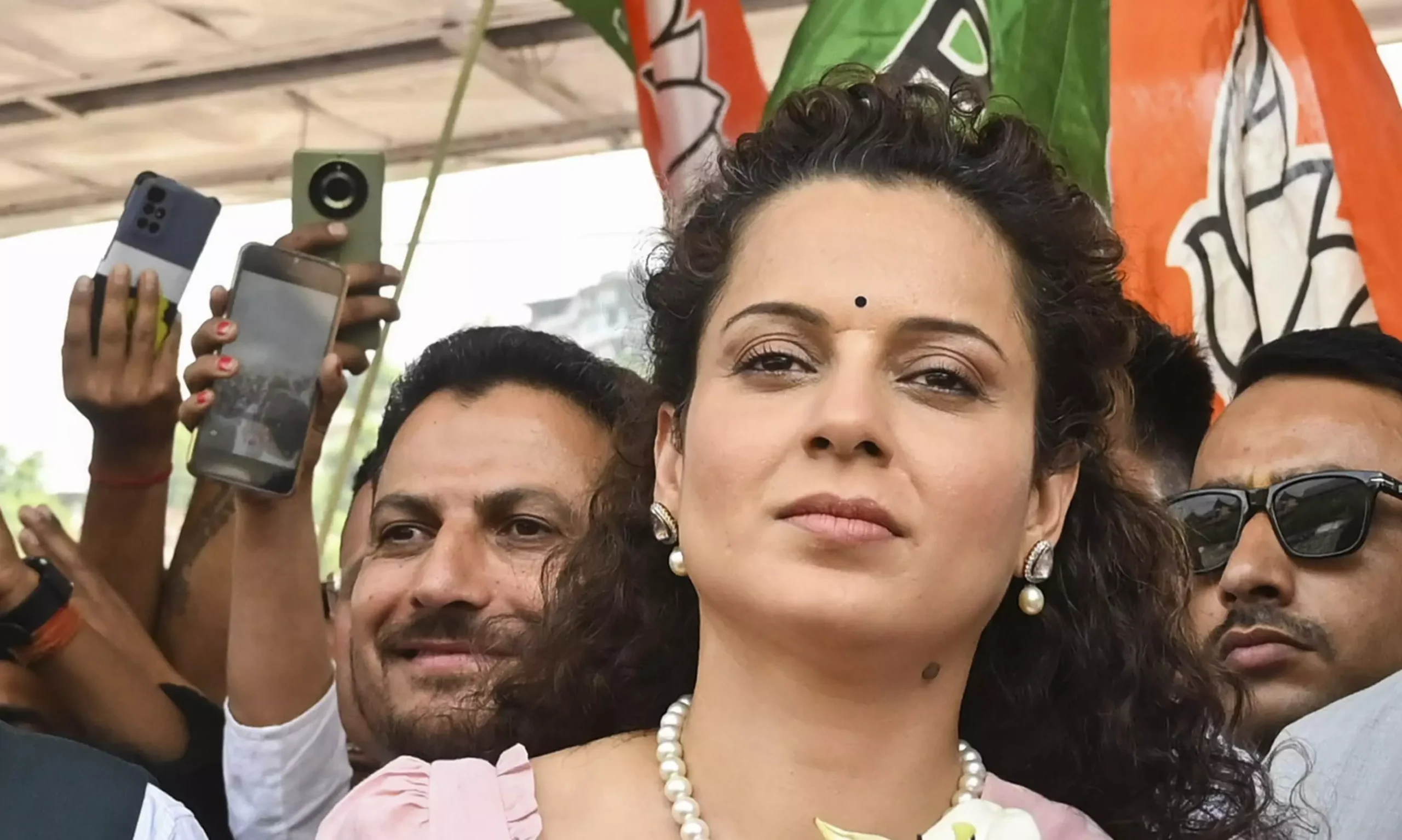 BJP MP Kangana Ranaut slapped by CISF officer at Mohali airport