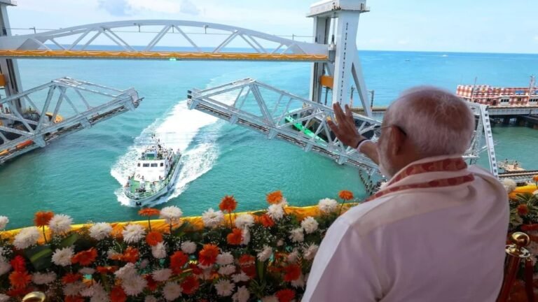 तमिलनाडु में पीएम मोदी का सीएम स्टालिन पर तंज, कहा-कुछ लोगों की रोते रहने की आदत होती है