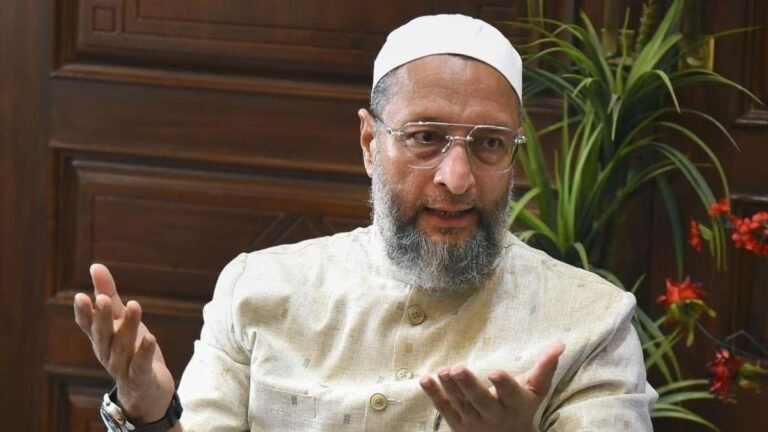 ओवैसी का यूपी के सीएम पर तंज, कहा- योगी को तो उर्दू नहीं आती फिर वे वैज्ञानिक क्यों नहीं बन गए