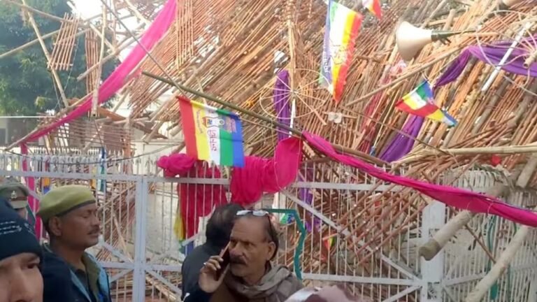 यूपी के बागपत जिले में भगवान आदिनाथ के निर्वाण महोत्सव पर बड़ा हादसा, मंच ढहने से 7 श्रद्धालुओं की मौत, 70 से अधिक घायल