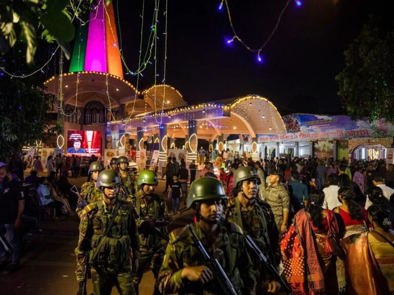 बांग्लादेश;दुर्गापूजा के दौरान गड़बड़ी करने वाले 17 लोग गिरफ्तार 