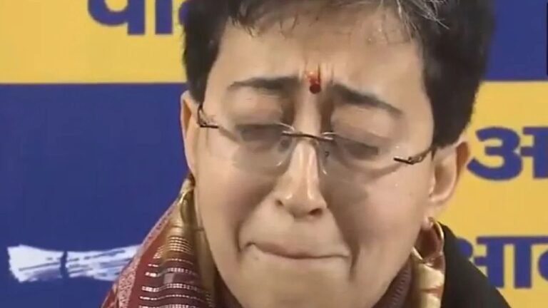 रमेश बिधूड़ी के बयान पर आतिशी भावुक, कहा- "राजनीति इतनी गिर जाएगी, सोचा नहीं था"