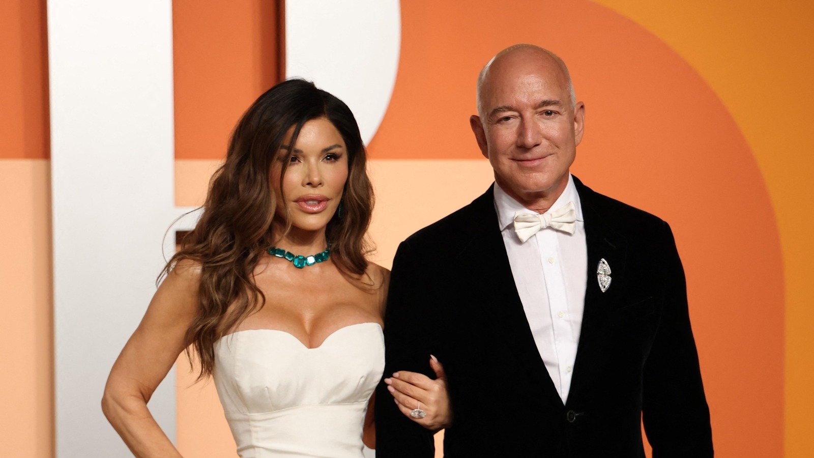 which guests attend most lavish wedding of the century of jeff bezos and lauren  sanchez जेफ बेजोस और लॉरेन सांचेज की सदी की सबसे भव्य शादी में आएंगे  कौन-कौन से मेहमान, Business