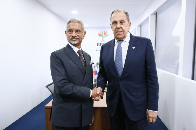 विदेश मंत्री डॉ. एस जयशंकर आज मॉस्‍को में रूस के विदेश मंत्री सर्वेइ लवारोव  के साथ