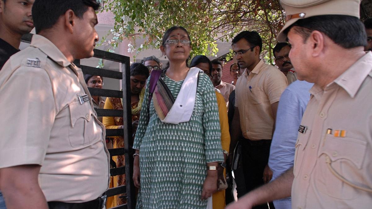 Bombay HC directs Shoma Sen to move NIA court for bail first - The Hindu