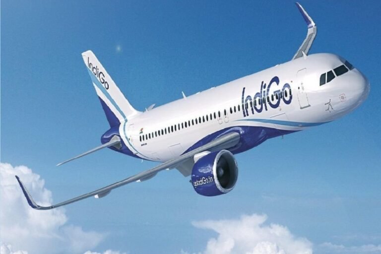 दिल्ली-लेह इंडिगो फ्लाइट में तकनीकी खराबी, दिल्ली में कराई गई आपात लैंडिंग