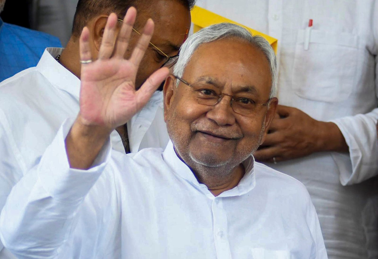 cm nitish kumar order for recruitment of teachers in bihar soon बिहार चुनाव  से पहले सीएम नीतीश ने दी बड़ी सौगात, शिक्षक नियुक्ति परीक्षा जल्द कराने का  आदेश, Bihar Hindi News -