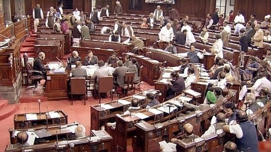 संसद की मुख्य खबरें: दोनों सदन मंगलवार सुबह 11 बजे तक स्थगित | हिंदुस्तान  टाइम्स