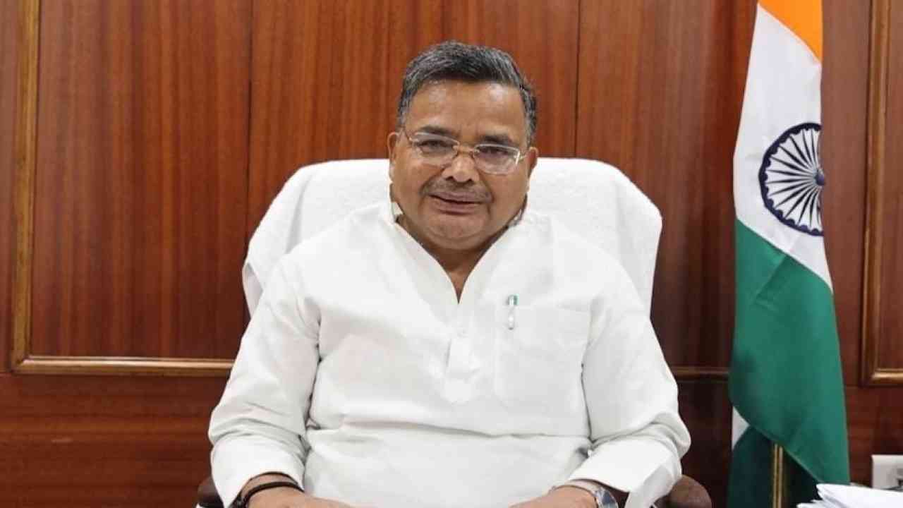 महाकुंभ को लेकर पर्यटन मंत्री जयवीर सिंह ने दी जानकारी, बोले- श्रद्धालुओं  के ठहरने की होगी उचित व्यवस्था | Uttar Pradesh - PTC News उत्तर प्रदेश
