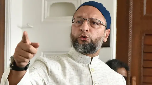 पश्चिम बंगाल चुनाव: असदुद्दीन ओवैसी मुसलमान युवाओं के एक तबके के लिए हीरो क्यों - BBC News हिंदी