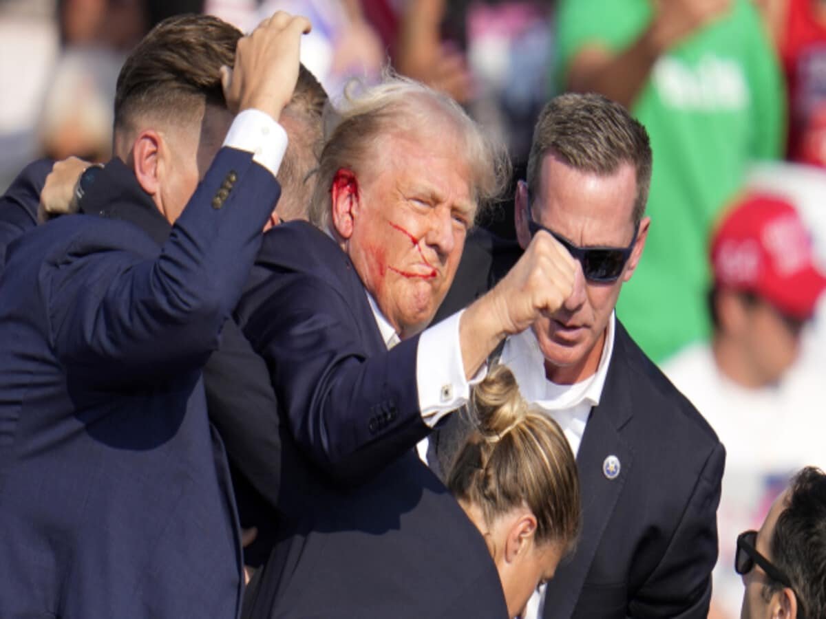 Donald Trump rally firing video shooting killed Joe biden condemns attack -  डोनाल्ड ट्रम्प पर फायरिंग का VIDEO आया सामने, शूटर भी ढेर; राष्ट्रपति  बाइडेन ने जताया खेद, विदेश न्यूज