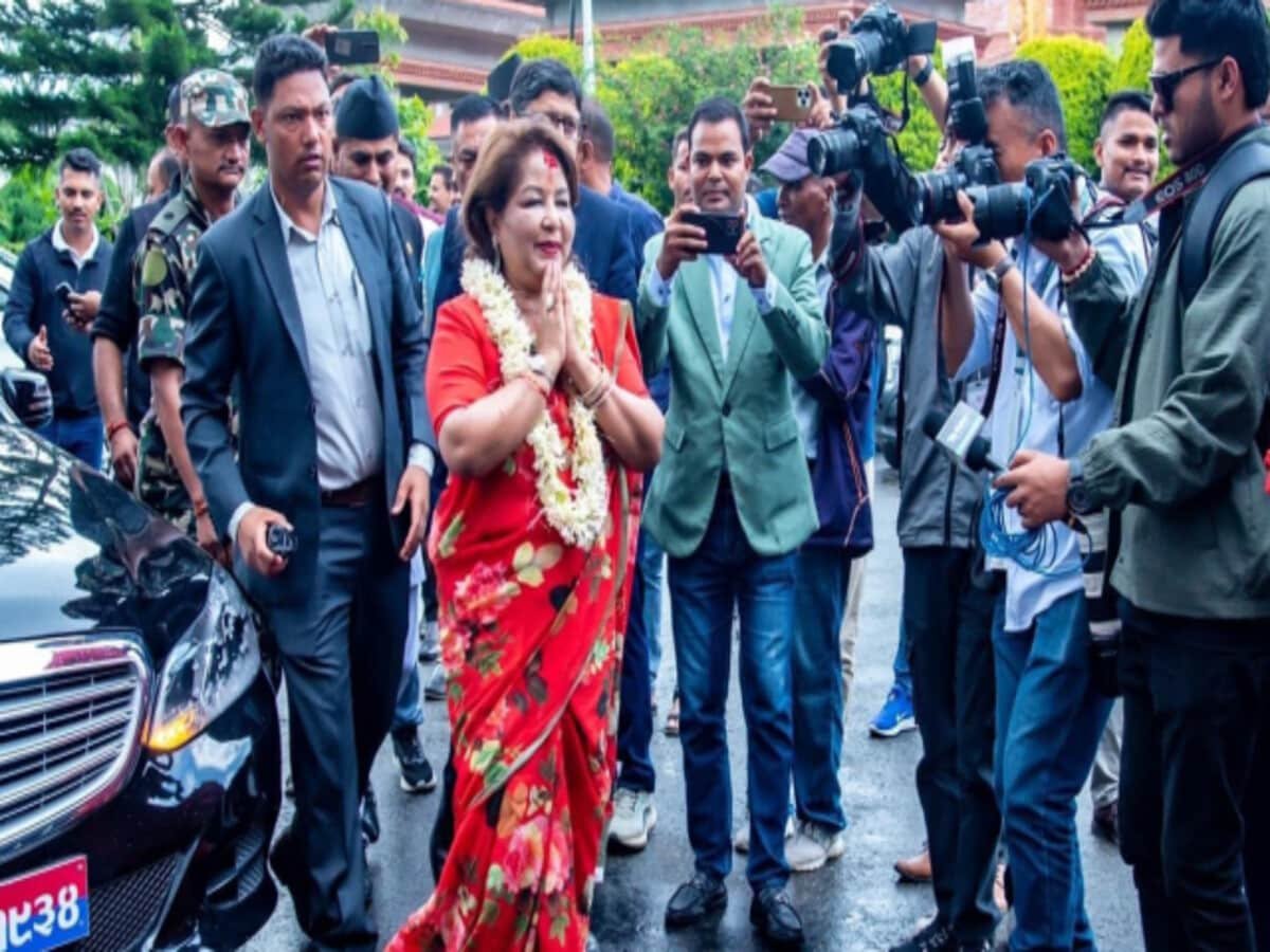 Arzu Rana Deuba Bold statement on India Nepal Border issue after taking oath as Nepal foreign minister - बॉर्डर पर पिलर्स...भारत से सीमा विवाद पर क्या बोलीं नेपाल की नई विदेश मंत्री