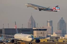 अमेरिका में शटडाउन का गहराता असर: हवाई सेवाएं ठप, सैन्य ठिकानों और कर्मचारियों पर संकट