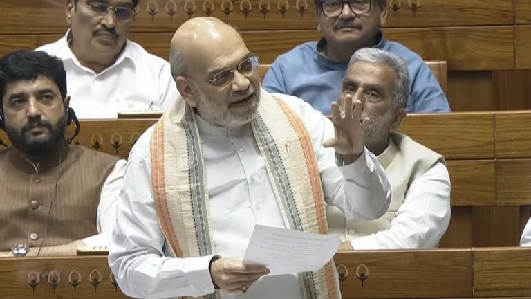 लोकसभा में गृह मंत्री अमित शाह का ममता बनर्जी पर हमला, कहा-पकड़े गए बांग्लादेशियों के पास से निकला बंगाल का आधार कार्ड