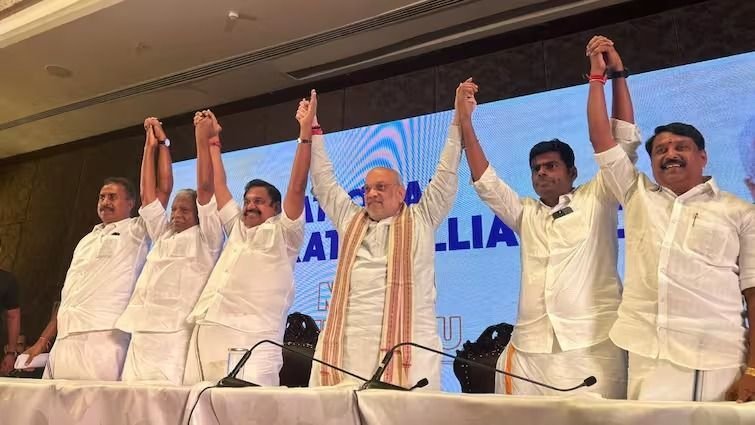 तमिलनाडु साधने में जुटे अमित शाह, एआईएडीएमके के साथ गठबंधन का किया ऐलान