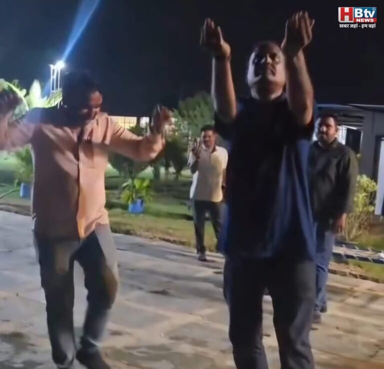 इंदौर में एसआईआर के बीच निर्वाचन सुपरवाइजर अंतिम दुबे छुट्टी लेकर मना रहे पार्टी, कलेक्टर ने कहा-करेंगे कार्रवाई