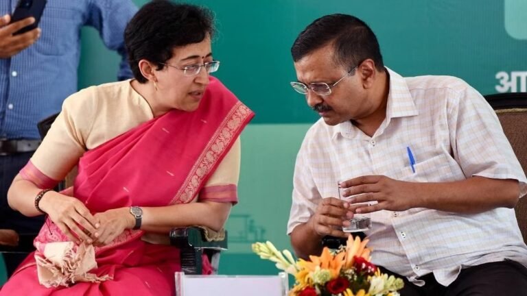 दिल्ली की महिलाओं को अब हर महीने मिलेंगे एक हजार रुपए, कैबिनेट ने दी महिला सम्मान योजना को मंजूरी