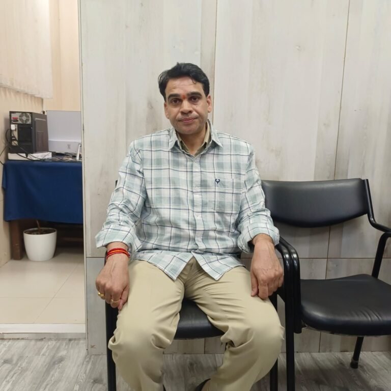 इंदौर के एमआईजी थाने का प्रधान आरक्षक अरुण शर्मा 50 हजार रुपए की रिश्वत लेते पकड़ाया, लोकायुक्त की कार्रवाई