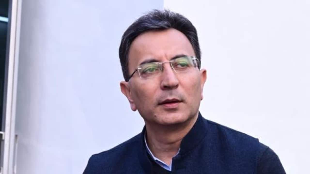 Jitin Prasad resigns from the post PWD minister in UP government | जितिन  प्रसाद ने दिया यूपी सरकार में मंत्री पद से इस्तीफा, अब संभालेंगे केंद्र में  जिम्मेदारी