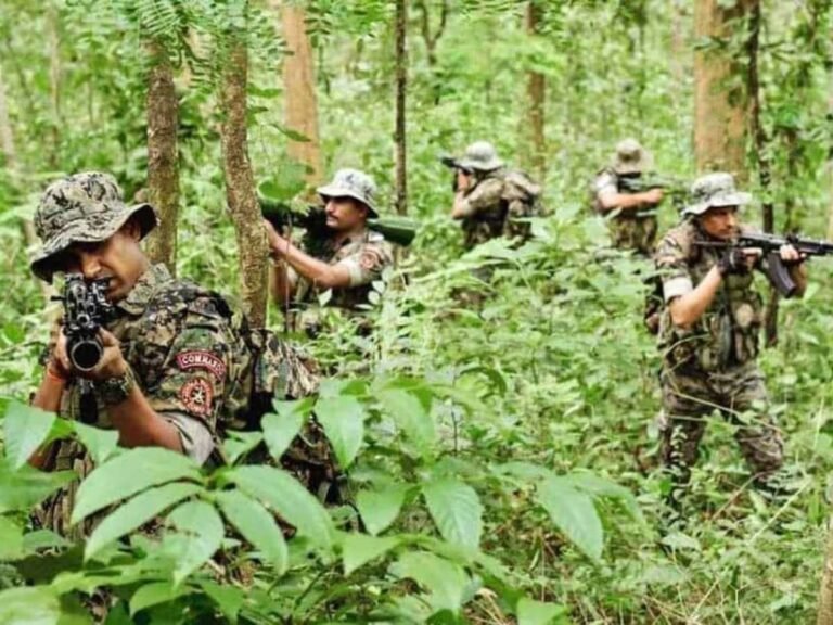छत्तीसगढ़ के बीजापुर में सुरक्षाबलों ने 12 नक्सली मार गिराए, दो हजार जवानों ने घेरा डालकर की कार्रवाई