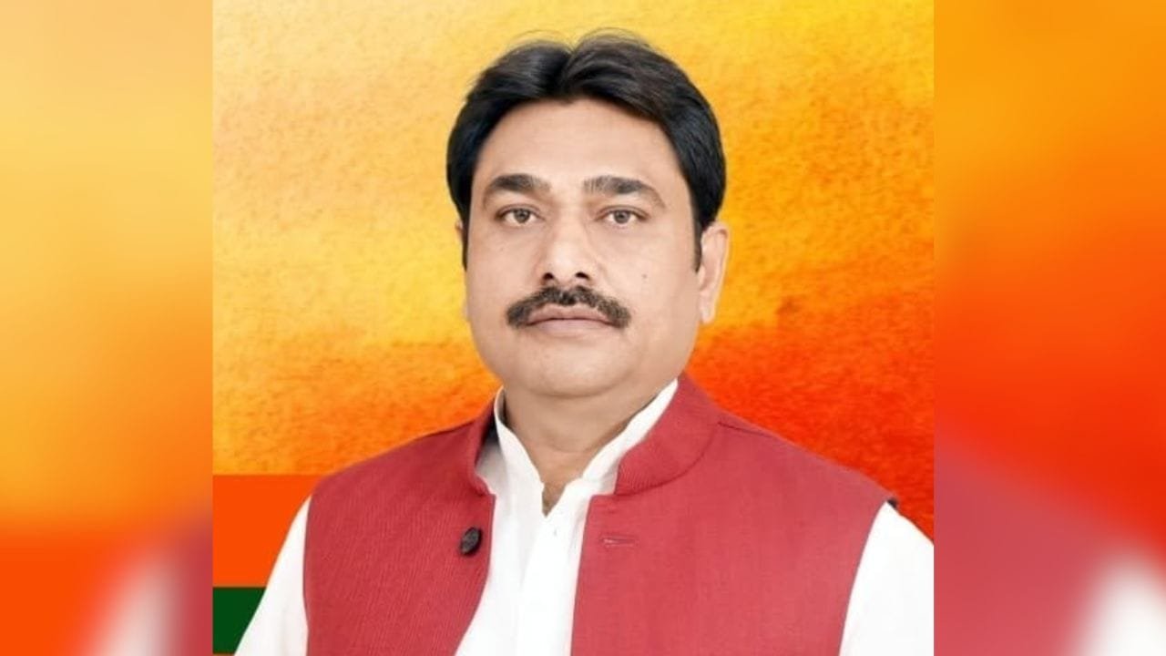 वंदे भारत ट्रेन में मारपीट के आरोप में BJP विधायक राजीव सिंह को नोटिस, 7 दिन  में जवाब-तलब | MLA Rajiv Singh got passenger beaten up in Jhansi over seat  dispute in