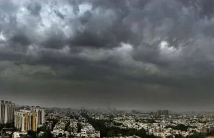 देश के 13 राज्यों में भारी बारिश और तूफानी हवाओं का अलर्ट