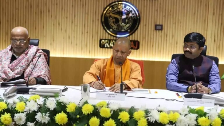 महाकुंभ 2025: योगी सरकार की अन्न भंडार योजना से कल्पवासियों और अखाड़ों को राहत